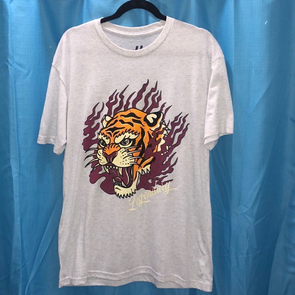 Tiger legendary gray orange shirt black